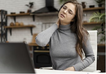 Массаж и офисная работа: как избежать синдрома офисного работника